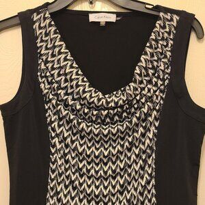 Women’s Calvin Klein short sleeve black & white pattern blouse